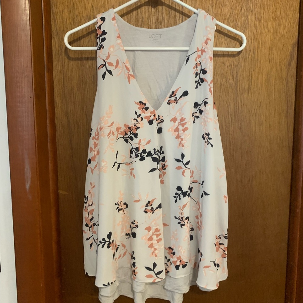 Loft flowy top
